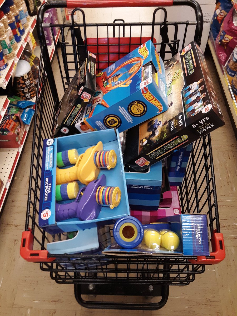 XtremeLifestylz's tweet photo. *Toys for tots sleigh and goodies*

#medalmonday #mondaymotivation #motivationmonday #pathfinderrucktraining #jtmruckclub #goruck #fitfam #fitspo #fitspiration #fitness #training #ruckingred #ruckingchallenge #discipline #motivation #dedication #toysfortots #charity #christmas https://t.co/DDeQifGpgt