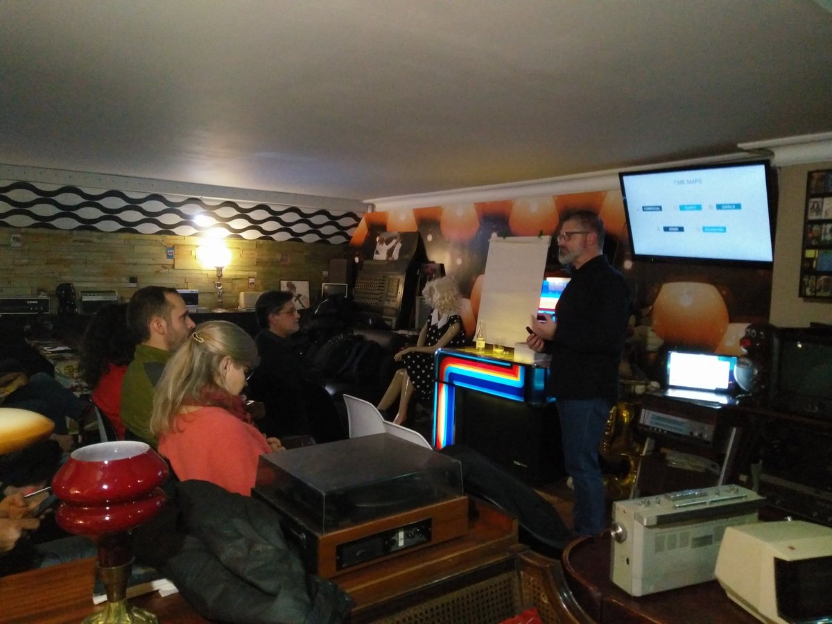 wp_vigo's tweet photo. Agradecemos a @jmvillarmea desde #WPVigo a por este gran cierre de meetup 2019. Sin duda empezaremos 2020 mucho más enfocados y productivos. Gracias a todos los asistentes y esperamos que hayáis disfrutado del networking 😉👍 https://t.co/FLzTcNTG07