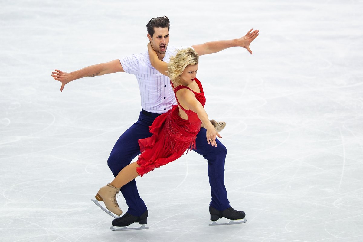 USFigureSkating's tweet photo. Making a statement in new costumes for their rhythm dance. 😍
@MadiHubbell and @ZachTDonohue transformed into Marilyn Monroe and Joe DiMaggio ❣️
#GPFTurin2019 | #BestSnaps https://t.co/n17clkCKrV