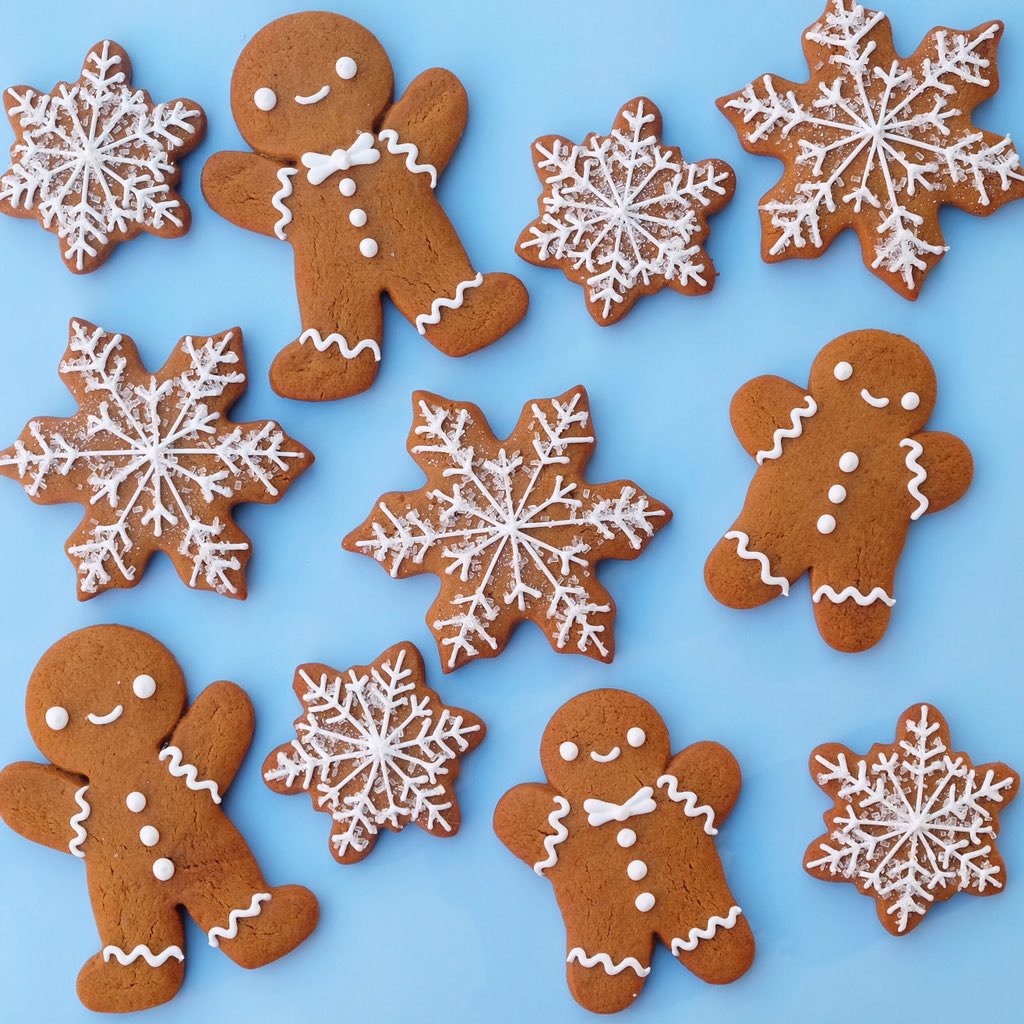 Let’s bake the world a better place ❤️. These scrumptious gingerbread cookies were made for <a href="/uncommongoods/">Uncommon Goods</a> who are always striving to make our planet better 🌍. instagram.com/p/B53hsiMnyEg/… #gingerbread #christmascookies #letitsnow