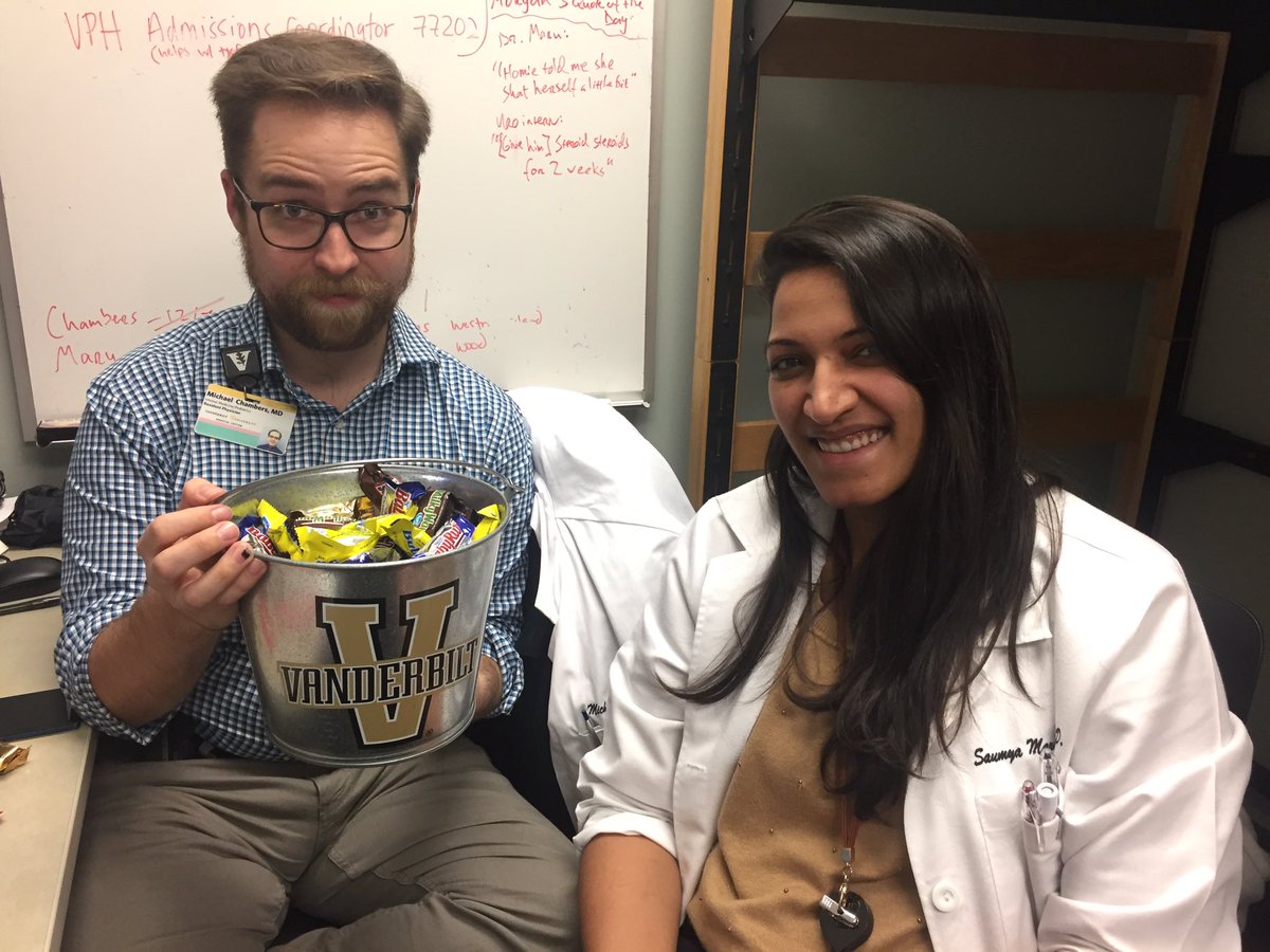 BGriebMD's tweet photo. The Bucket with a surprise Monday edition of #VandyCandy! Keep up the great work team!
βVandy Candy, thatβs dandy!β - PGY3 Michael Chambers https://t.co/YSKeU5Teux