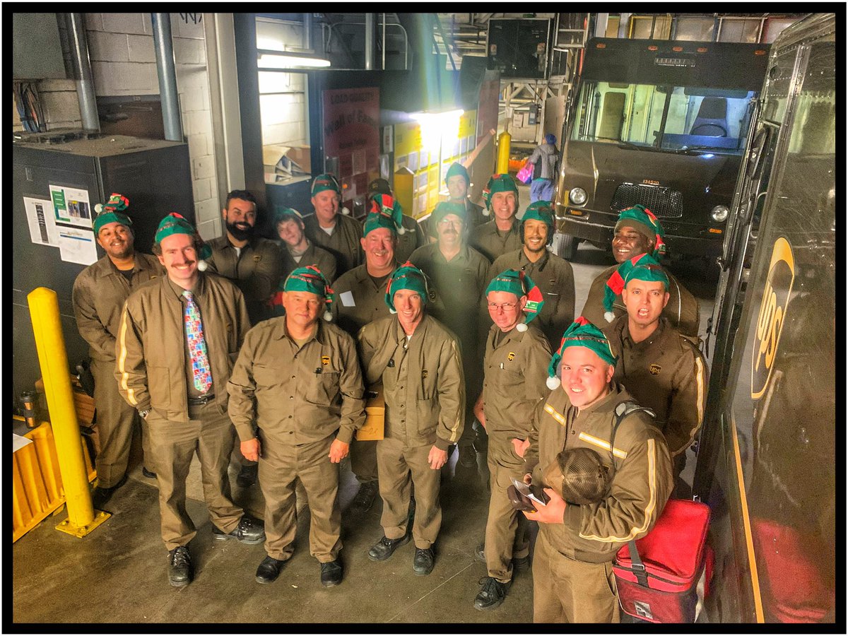 FallsRiverUPS's tweet photo. Monday morning smiles with some of Santa’s Falls River elves as Peak week 2 gets underway #WeGotThisSanta #FallsRiverSafePeak https://t.co/XInmmRuVoo