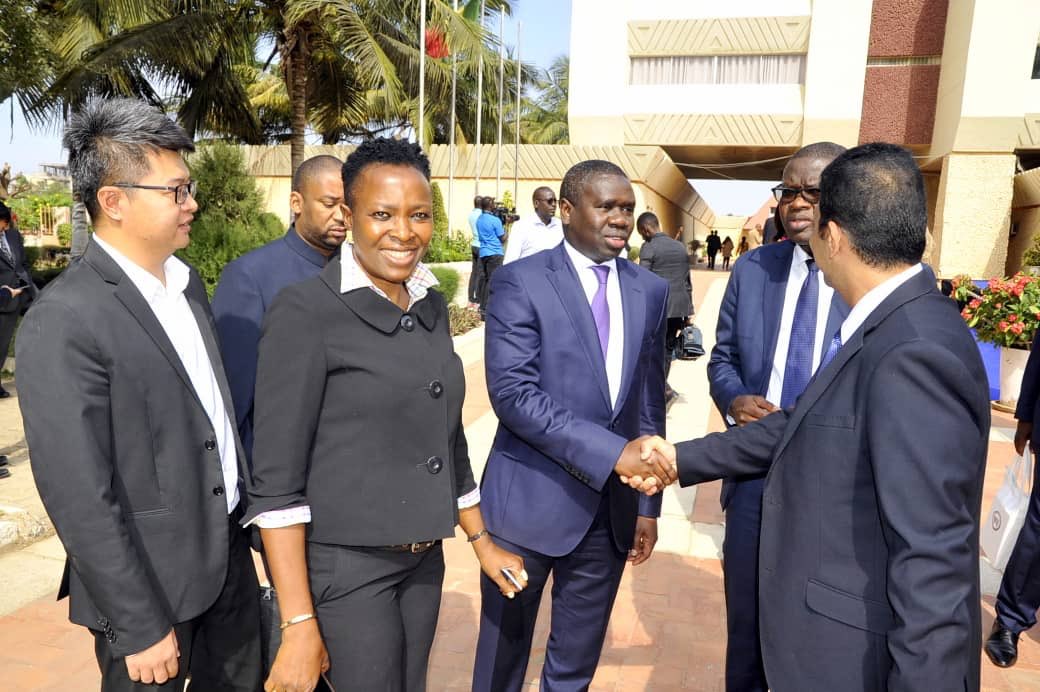 ehoyoum's tweet photo. Ouverture au nom du Président Macky Sall de la conférence sur la construction d’un destin commun autour de l’imitai et « la Ceinture et la Route » moment de réflexion sur le contenu de la coopération Dino-africaine. https://t.co/7CfAaemv0Z
