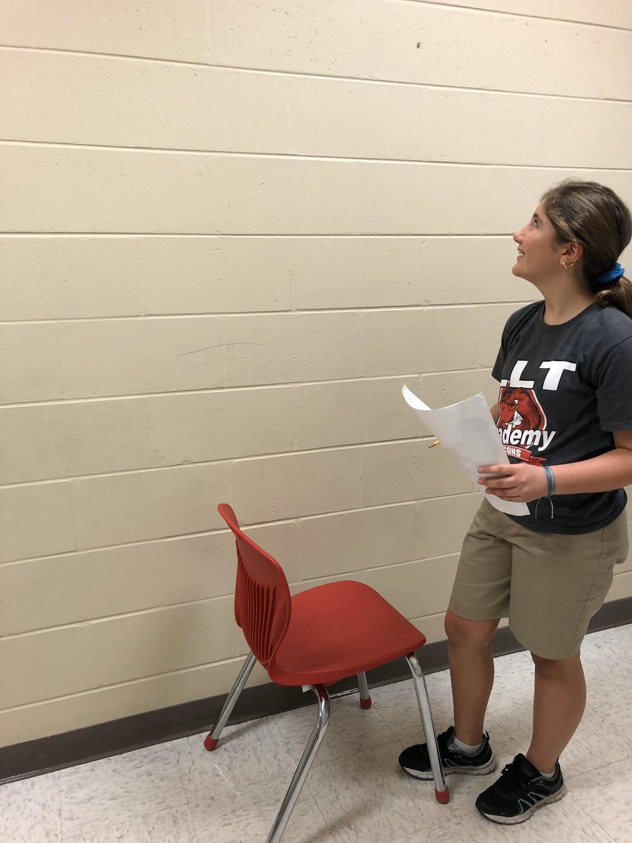 JohnsoncarART40's tweet image. Katalina has found her voice as an artist and is prepping for a mural she created. @LLTAcademy @TheLeaderinMe #lltelectives #lltacademy15thyear