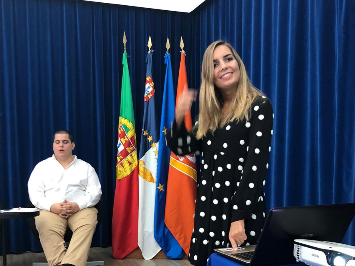 filipa_nasc's tweet photo. 👉🏼 Comunicar em Política
No sábado realizei com a JSD Ponta Delgada e a JSD São Miguel um workshop sobre como comunicar na política. Além da componente teórica, também se desenvolveu em grupos alguns protótipos de campanhas.
Muito obrigada pelo convite 😄 #JSD #ComunicarJSD https://t.co/k88eW59CXf