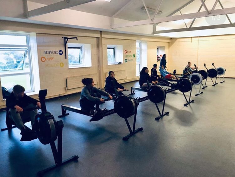 sttiernanscs's tweet photo. Well done to our fit first years who completed a 5 week course with @get_rowing Maith sibh! 👏🏻👏🏻👏🏻🚣🏻♀️🚣🏻♂️🚣🏻♀️🚣🏻♀️🚣🏻♀️🚣🏾♀️🚣🏼♂️🌊🌊🌊 #getrowing #rowing #fit #irishfitfam #fitness #cardio #wellbeing #healthy #healthyschool #edchatie https://t.co/tzLZHDwvEw