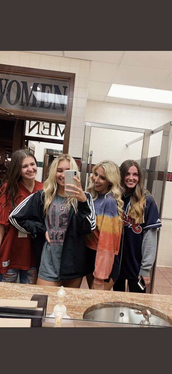 happy birthday <a href="/monicaritchey/">Monica</a> !thanks for being my friend after all these years! Much love for you 💛🎈