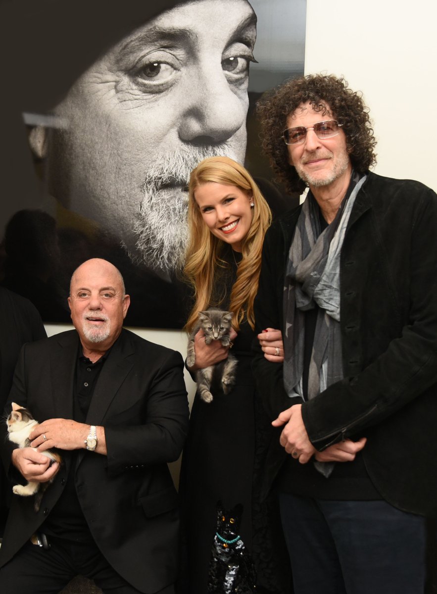 billyjoel's tweet photo. Billy Joel and friends Beth and Howard Stern, stand in the “Billy Joel” themed rooms dedicated in his honor for his support of North Shore @animalleague America's Bianca Furry Friends Feline Adoption Center. 
📸: Rob Rich/SocietyAllure.com https://t.co/CRaCEE1NZx