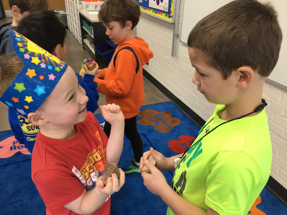 Kindergarten Art: Using Words to Describe Texture! <a href="/WestWoodPLS/">WestWood Elementary</a> #CLR