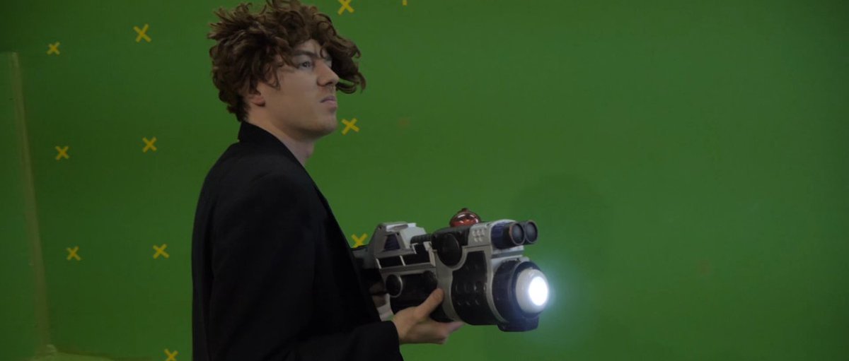 VirealityMovie's tweet photo. Looking for talented #VFX artists to help with #Vireality post-production! Can you model #CG objects? Have an affinity for #3D compositing? Wanna help us track and key thousands of #greenscreen shots? Know someone? PM/email us your portfolio/samples! virealitymovie@gmail.com https://t.co/BkqUbIWKIN