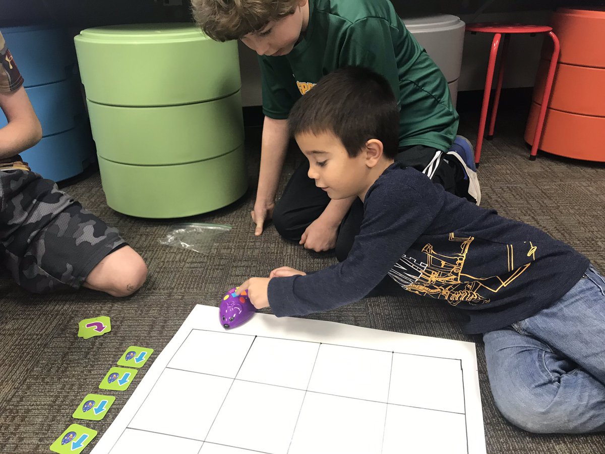 Our 6th grade leopards taught our Pre-K leopards how to code using the @LRUK Code-and-Go Mouse! The littles were excited & engaged. We loved watching them code their mouse & solve puzzles @CommunityDv @ls_prek @LegendSprings @DVUSD #HourOfCode #HourofCode2019 #computerscienceweek