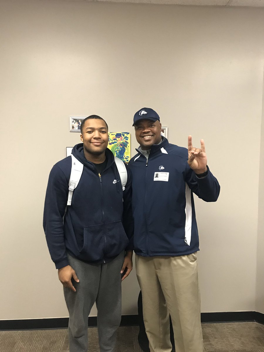 dj_powers44's tweet photo. Had a great talk with @CoachSmith91 from @CSUPFootball today. Thanks for stopping by the school coach!! https://t.co/wioxQzaS56
