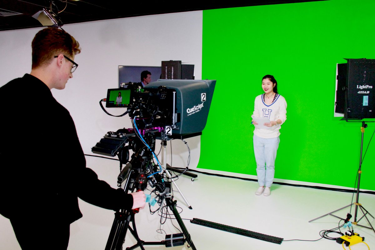 Monash_Arts's tweet photo. Big thinker? Fast talker? Q&A binger? You belong in our Monash Media Lab. On #ChangeOfPreference, we're giving you the chance to get a feel for life as a Bachelor of Media Communications student with a hands-on tour of our multi-million dollar Media Lab ๐ฅ https://t.co/BnwC4vZ2V6 https://t.co/dQYn8mPurm