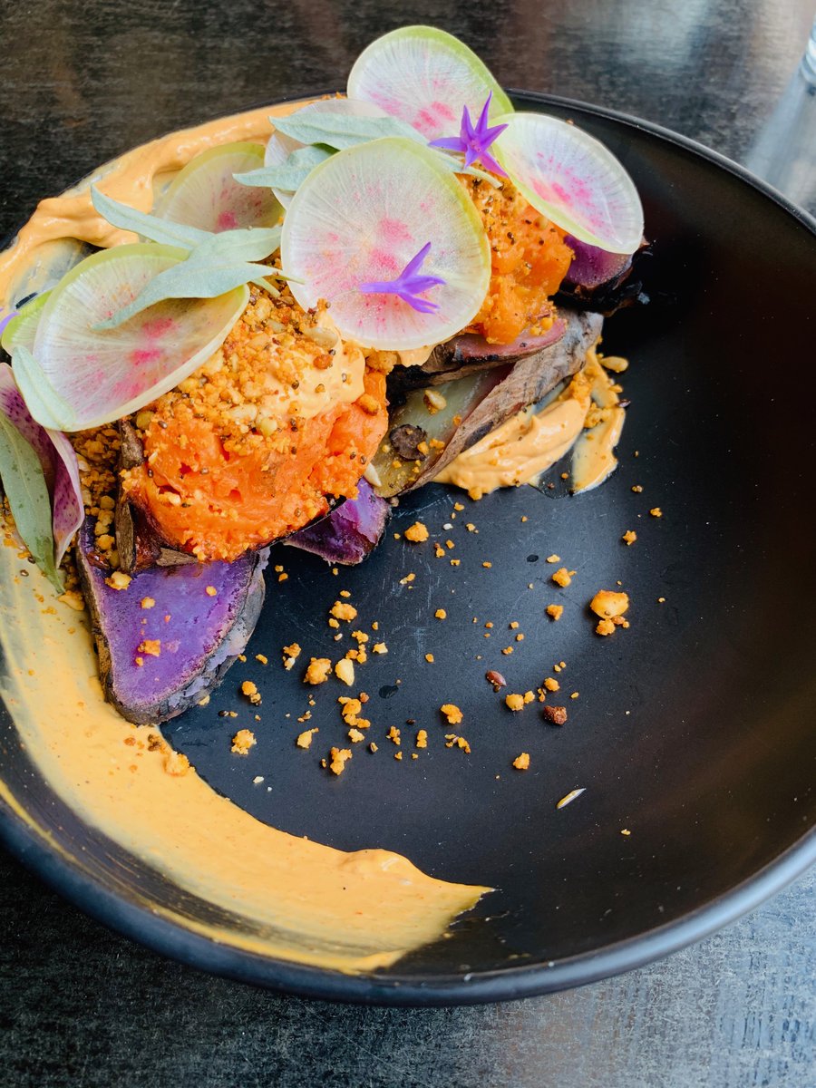 A new Dreamtime is dawning for inspiring Indigenous chefs such as Chris Jordan. theglobalgoddess.com/2019/12/09/a-t… #astw #threelittlebirds