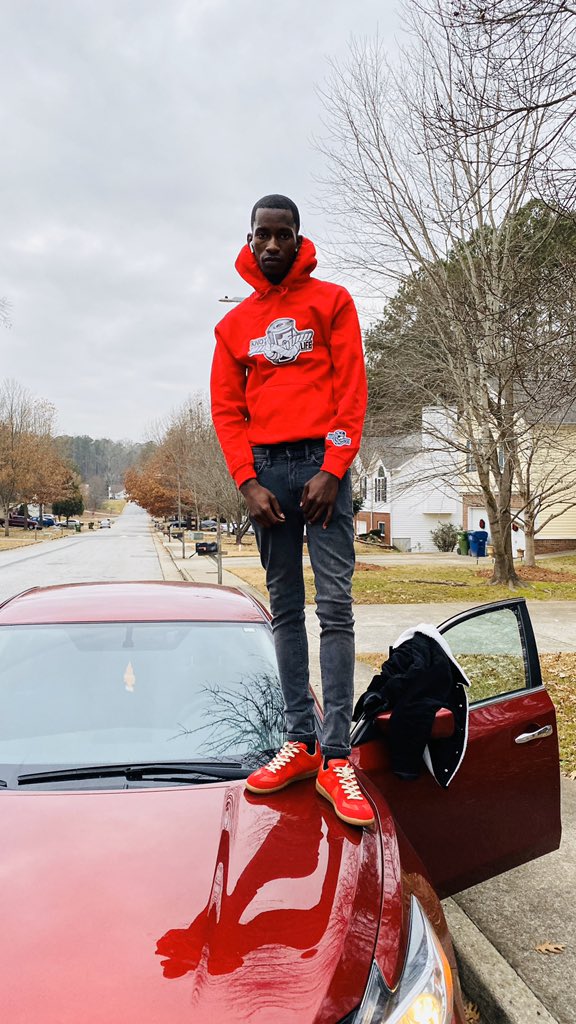 1DNIXE's tweet photo. #LongLiveFace I catch his killer, hit ever shot, I gotta drop em all 🖤 https://t.co/GrEB5ppdwQ