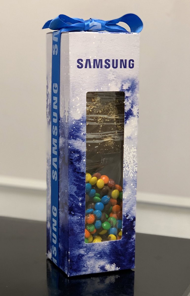 dhill_29's tweet photo. Aww our Samsung rep came by to spread the holiday spirit ! Thank you from the team at Patterson Place #PattersonPirates π΄ββ οΈππ½π https://t.co/F9O9AMMKiF