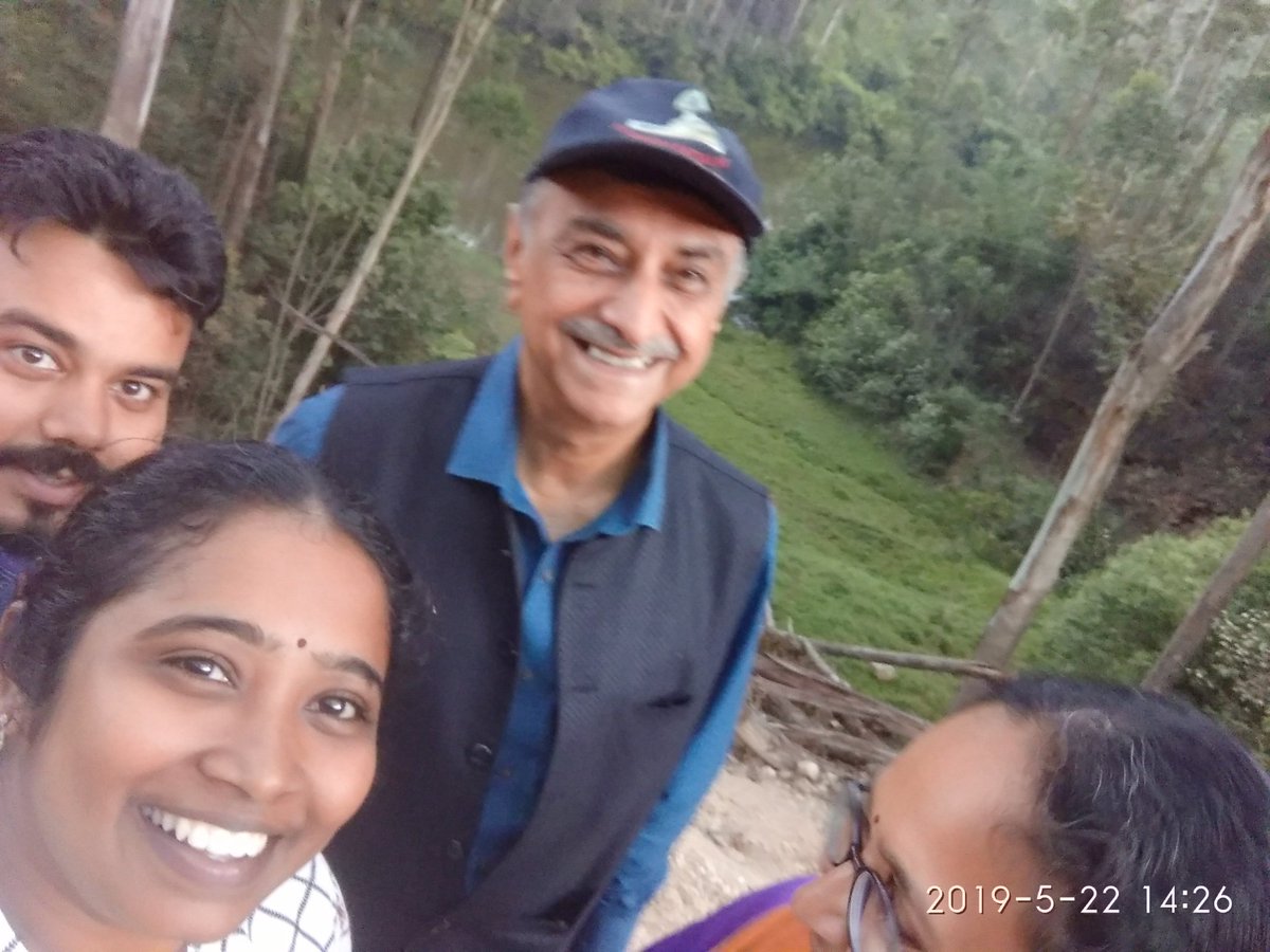 hemahems's tweet photo. Walking around the hills in Western Ghats investigating landslides with Dr. Wadhawan and Mr. Balmukund. #AGU2019, #FieldWorkSelfie https://t.co/7vIDJKpwuV