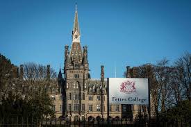 cuthbert_church's tweet photo. Still to come in Week 2 of Advent-Join us Tuesday for day 10 of #24doorsofadvent .Friday @Fettes_College Lessons&Carols am & @Erskine1916 Xmas Concert 6.30pm. Saturday @edinburghbach1 Choir Concert 7.30pm.Sunday ‘Steps To Hope’ 6pm hot home-cooked food for our100+homeless guests https://t.co/418FpUlxmh