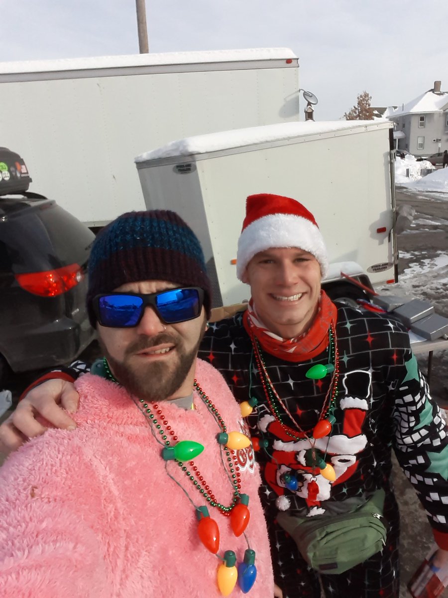 XtremeLifestylz's tweet photo. Event setup and shenanigans 

#medalmonday #mondaymotivation #motivationmonday #pathfinderrucktraining #jtmruckclub #goruck #fitfam #fitspo #fitspiration #fitness #gym #training #ruckingred #ruckingchallenge #discipline #motivation #dedication #toysfortots #charity #christmas https://t.co/jIzLVFa7YS