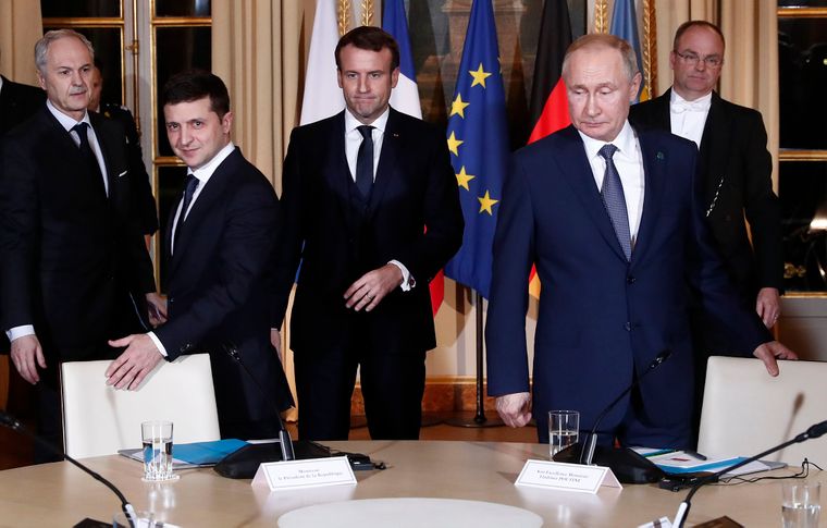 ukrpravda_news's tweet photo. Путін заявив про "потепління" у взаєминах з Україною https://t.co/HYURZ0QuU5 https://t.co/IkCZdFCU2q