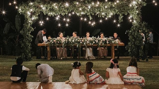 samatasanur's tweet photo. The Samata wedding for Jane and Adi!⁠ Congratulations on your new life together. 👩‍❤️‍💋‍👩💞

Photography @Iluminen https://t.co/UkTNEIo3Ro
