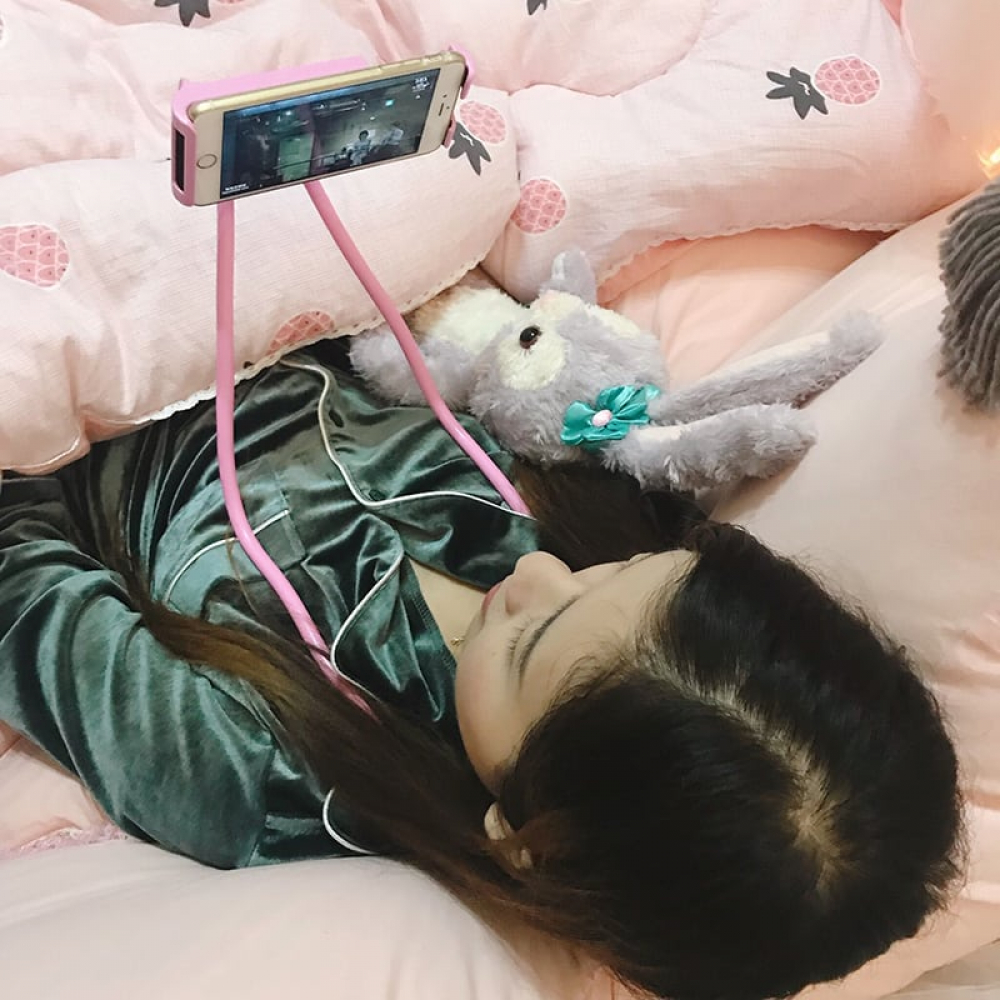 becases's tweet photo. Lazy Bracket Phone Holder - only $19.95 - Free Shipping 😱🙃🎈 #coolway #style #style#LimitedTime
#chilling #phoneclick #coolway #phonecases https://t.co/PdZrVoXjaD