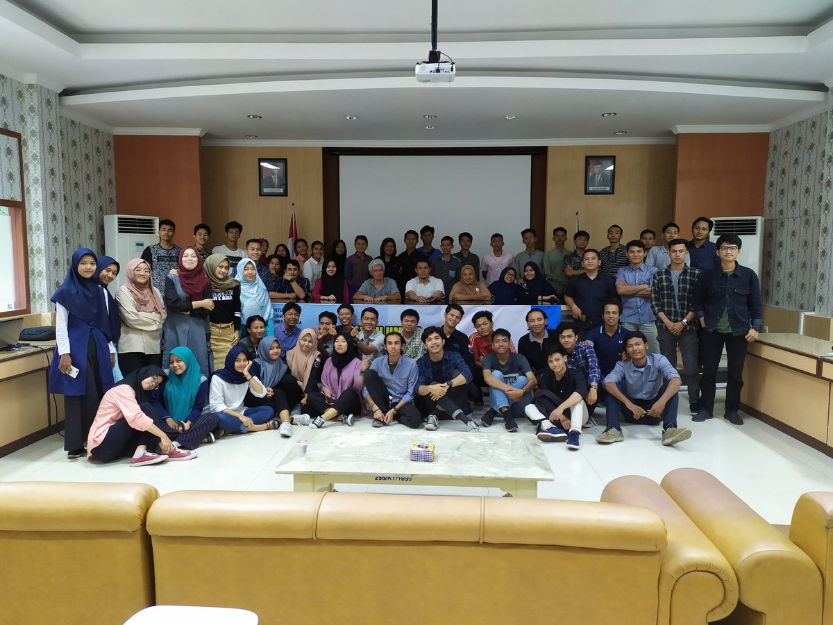 hpmaki's tweet photo. Gastcollege 2 op Fakultas Teknik Universitas Medan Area (#UMA)
Volle bak! https://t.co/cnF4nRUqU4