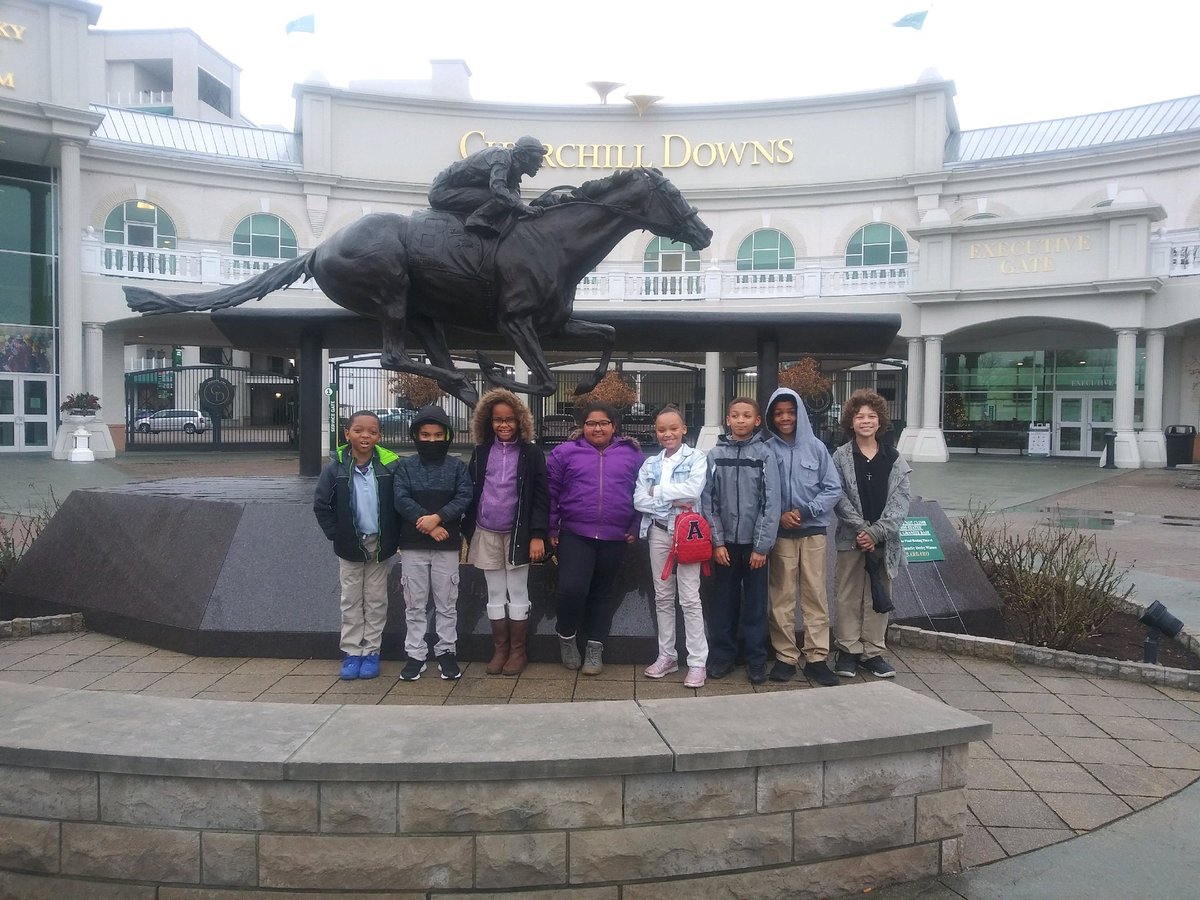 PriceOwls4th's tweet photo. Kentucky Derby Museum @PriceOwls https://t.co/VUhRDUkSHl