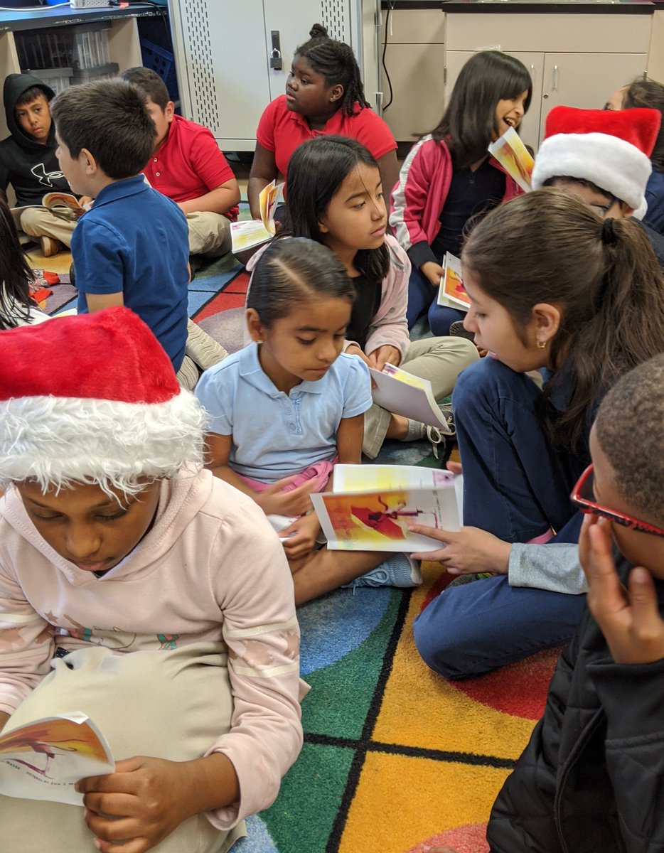 Mrs_GTyree's tweet photo. Read alouds in Science! My @CorneliusElem 3rd graders loved the story so much, they were asking to keep the book. π We read about changes in the weather with the sweet story, Come On, Rain. #Science #TheClassroomsofCornelius #LevelUp https://t.co/8030lusfA8