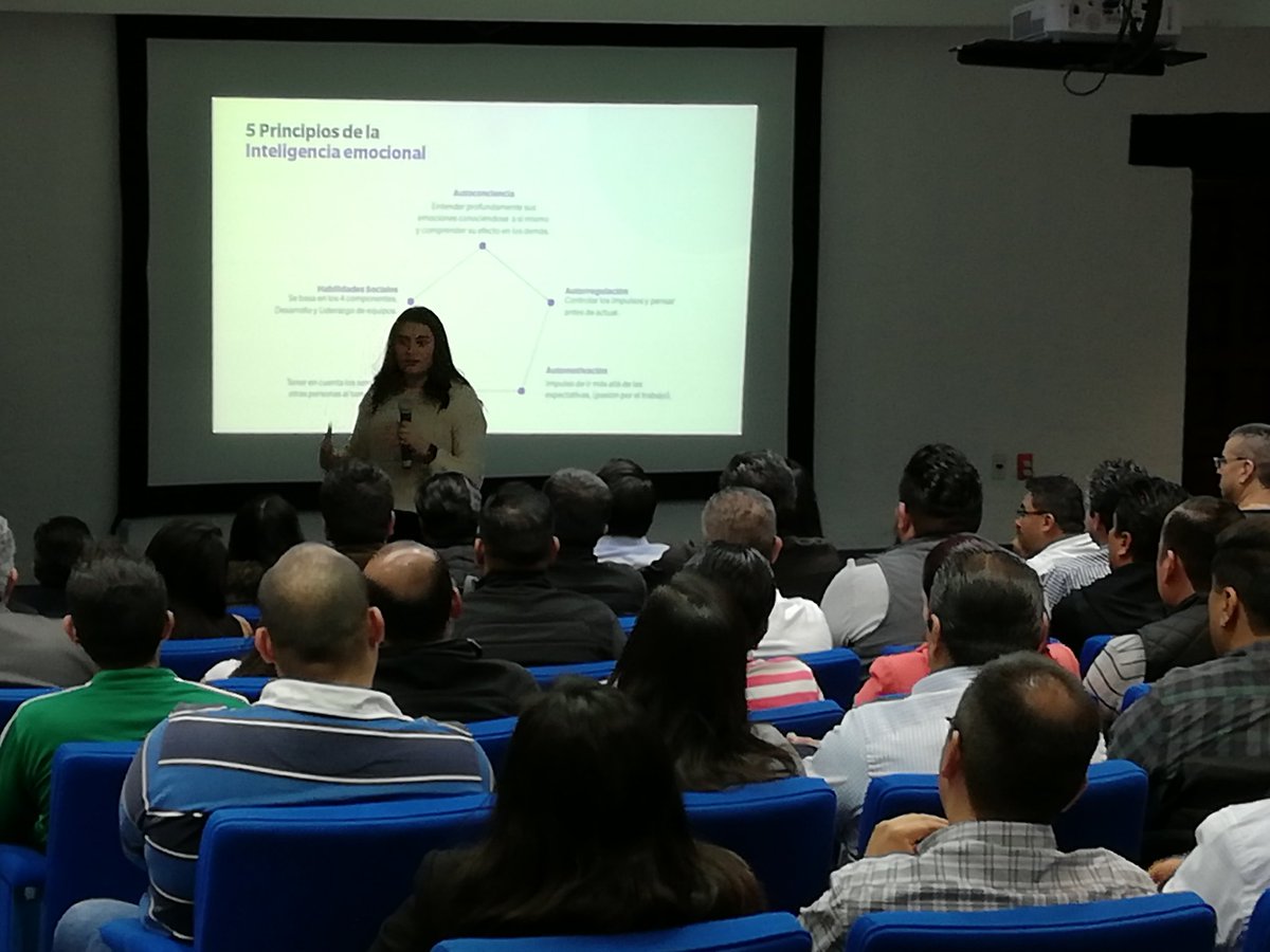 de_totalplay's tweet photo. Evento de integración 2019 #convirtiendo_oportunidades_en_historias_de_exito https://t.co/cmQSFnjWll
