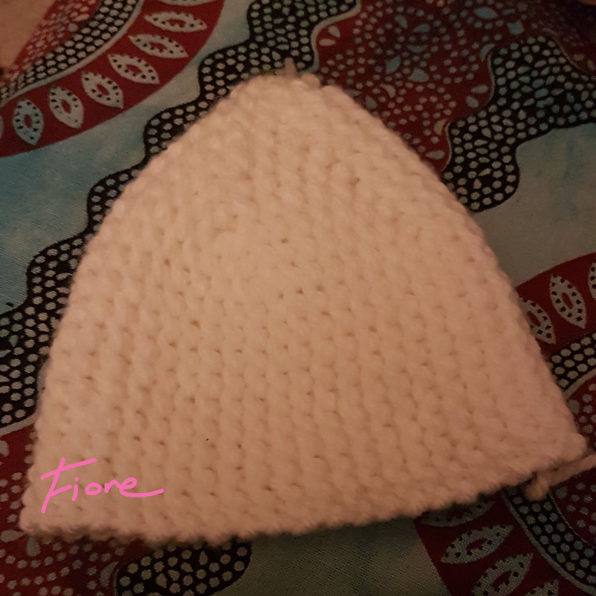 SecretosdeFiore's tweet photo. Gorro Blanco con telar circular #tejer #knitting #loomknitting #telarcircular #gorrolana #woolhat #handmadebyme #hechoamanopormi https://t.co/wM5FnvhVsP