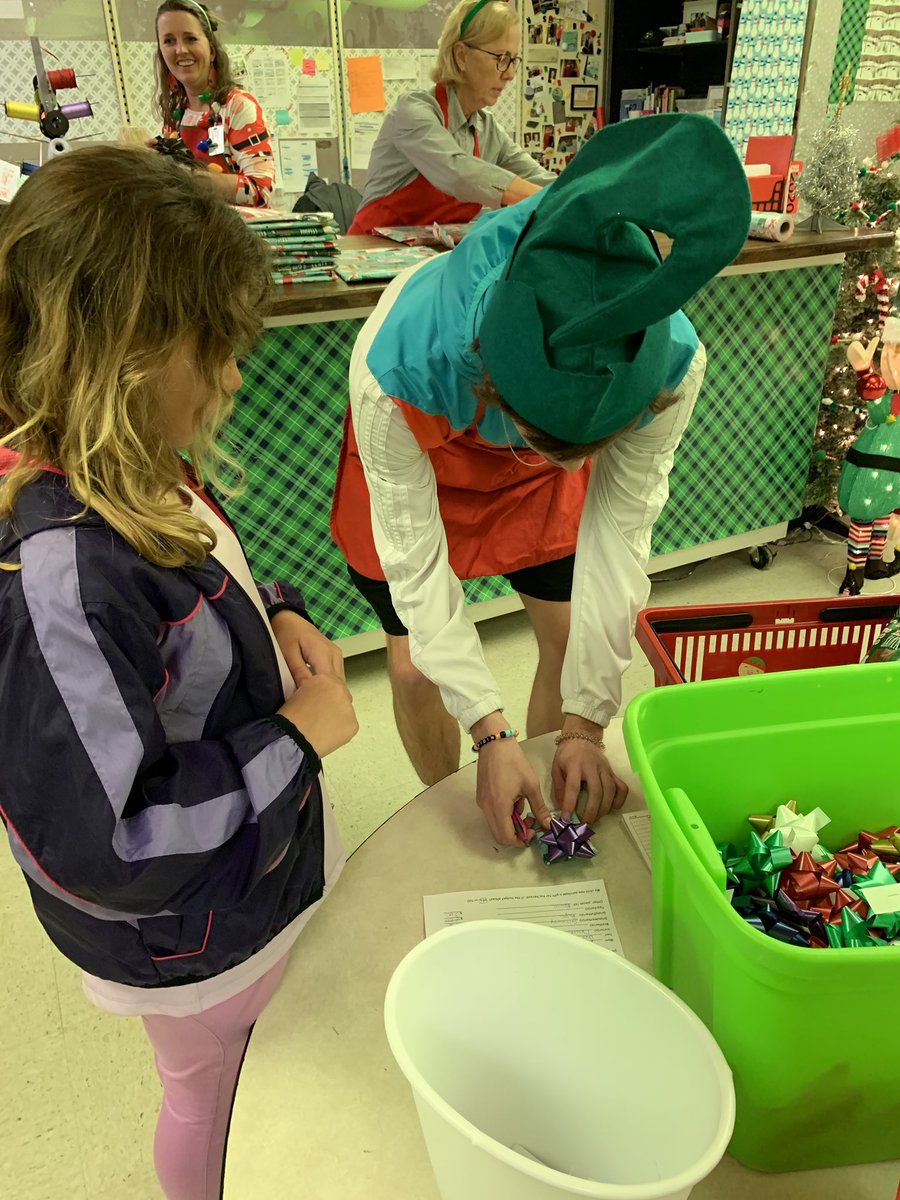 heatherharmon7's tweet photo. Another great trip to Little World @HHSMountaineers. These guys had a great time shopping for their families, and their elves were the perfect helpers! #EESoars https://t.co/tvVCmaxuI5