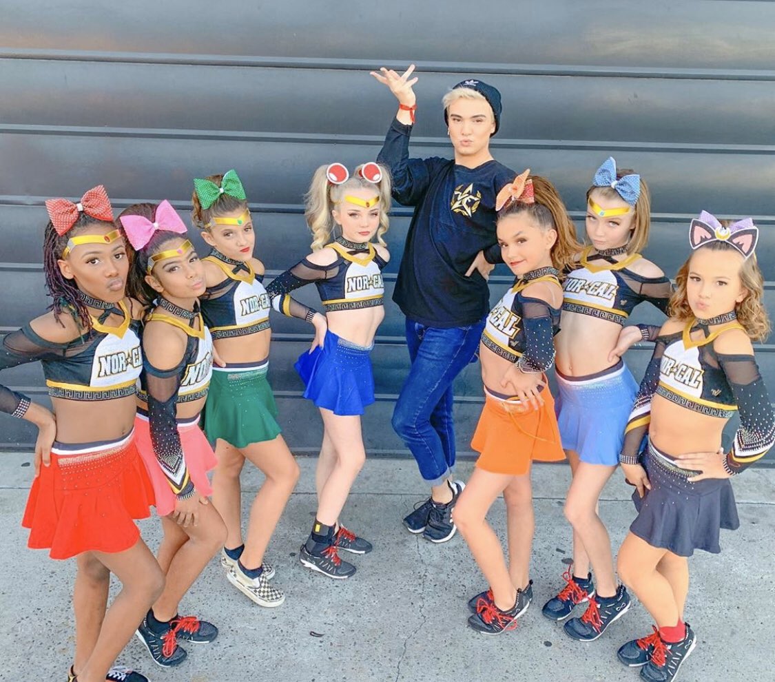 CaliforniaCoed's tweet photo. they have a sailor moon anime theme &amp; it’s actually adorable https://t.co/550XJVfYQh