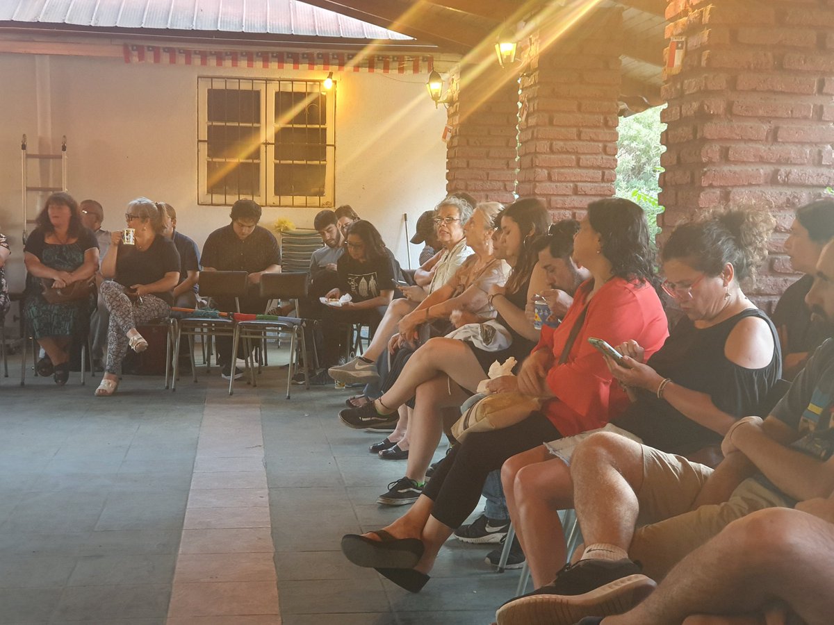 SbUnidad's tweet photo. Gran convocatoria en asamblea de organización de plebiscito comunal
#AC https://t.co/tA8eJTHloV