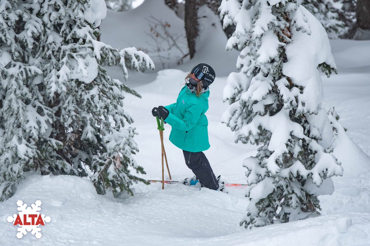 AltaSkiArea's tweet photo. Photo of the Day- December 9, 2019

Anna Tedesco, one of Alta’s newest athletes, remembers to take in a moment of mid-lap bliss. We’re thrilled to have Anna and her high energy on our team this year. 
📷: @izmottephoto
https://t.co/MRJ6yOl9lG https://t.co/1w0tzCG4My