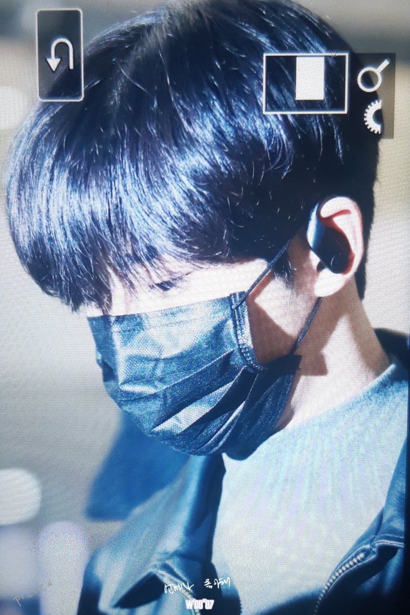 seokwo_on's tweet photo. 191210 ICN

수고했어 ㅠㅠ 

#SF9 #로운 #ROWOON #김석우 #ロウン https://t.co/FNReBT7cj1