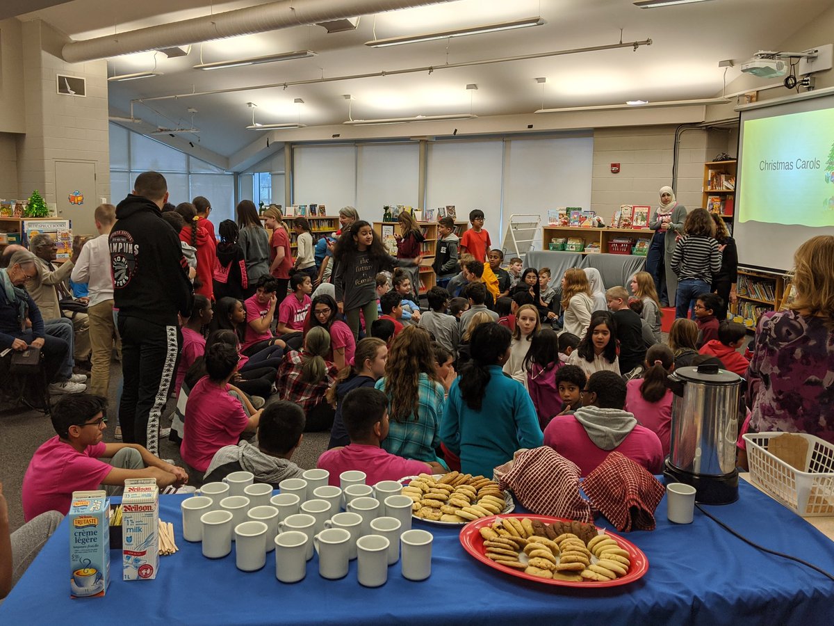 ldhmrlind's tweet photo. Part 3 of this initiative happened this morning with gift giving, carolling, and snacks. Lots of snacks! Congrats to all students involved. #happyholidays 🎅🤶🎄🎁 https://t.co/9OEleCeYN7