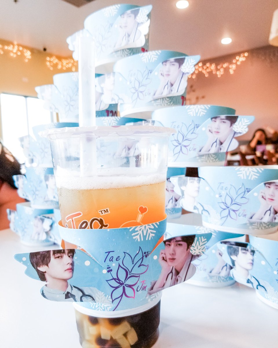 DaniD0909's tweet photo. BTS sleeves at I-Tea in Sacramento today!
@BTSx50States
#btsarmy #winterwellnessmonth 
#btsjin #btstae https://t.co/BF1NyNloLK