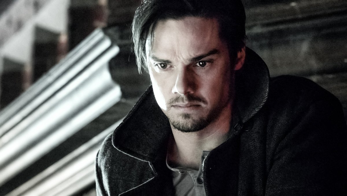 issy_4fun's tweet photo. @stugillard #BatB4Life ❤ https://t.co/V45845LSVu