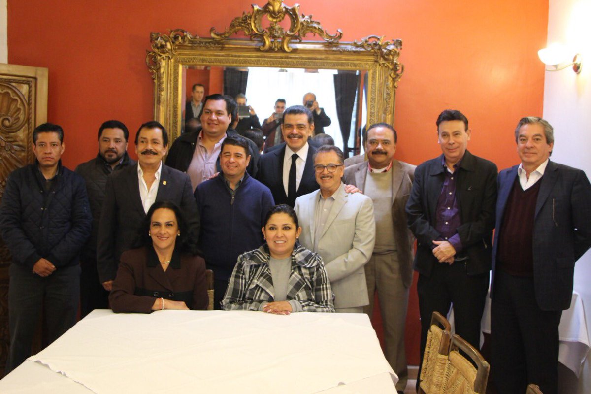 PRICDMX_'s tweet photo. SE REÚNE DIRIGENCIA DEL PRICDMX CON LÍDERES DE SECTORES Y ORGANIZACIONES PARA AFINAR PRÓXIMAS ELECCIONES Con la finalidad de que el próximo proceso electoral se lleve a cabo con la mayor transparencia y contribuya a la unidad
https://t.co/rBmRTgnsS1 https://t.co/AUL6HhhjnQ