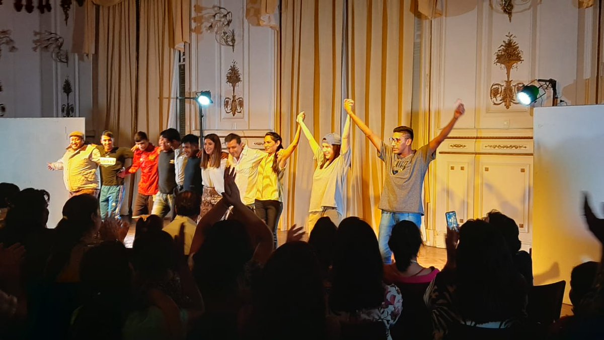 CCAmerica23's tweet photo. Ahora en @CCAmerica23 cierre #TallerTeatro #TallerFolklore #FundacionRevivir #Salta https://t.co/aUwvvrHlPx