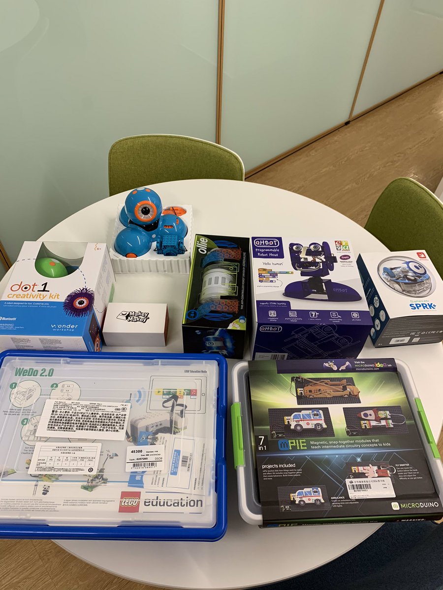 TeachingWithMrT's tweet photo. Any tips or plans for introducing this collection of Coding resources into the classroom? We are a new school with Grade 1 - 3 children. Lucky enough to have a class set of each. All help welcomed! #Computing #Coding #Robotics https://t.co/TUcE7vw0Di