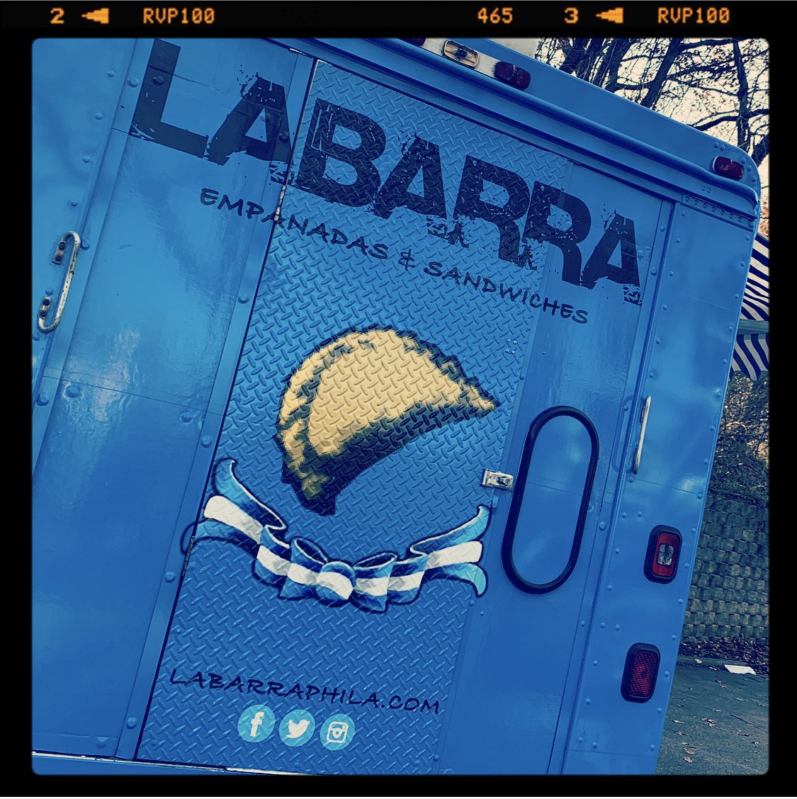 labarra_phila's tweet photo. #foodtruck #phillyfoodtrucks #philadelphia #phillystreetfood #philadelphiafoodie #latinfoodtruck #empanadasfoodtruck #🥟 https://t.co/fC8OVQG5V3