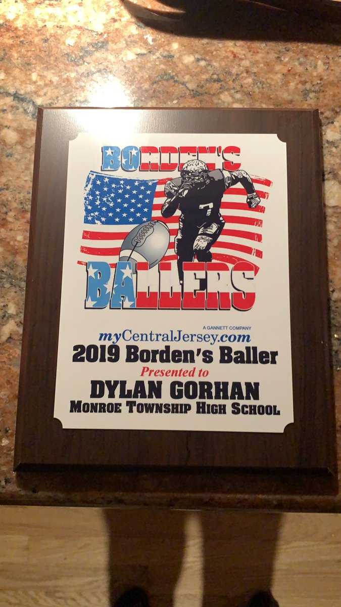 DylanGorhan's tweet photo. Honor to be nominated for Borden’s ballers of the year @bordenfb4ever @Monroe_FalconFB https://t.co/q7LVYVnDMx