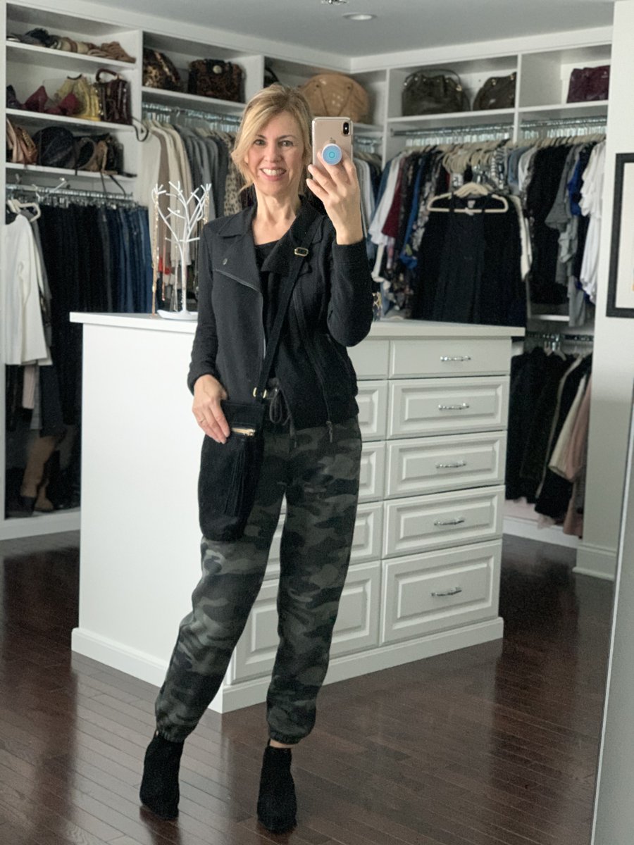 New on the blog--ways to tighten the neck (tried and true!)--plus a little camo thrown in for good measure. themidlifefashionista.com/2019/12/camo-s… #antiaging #over50beauty