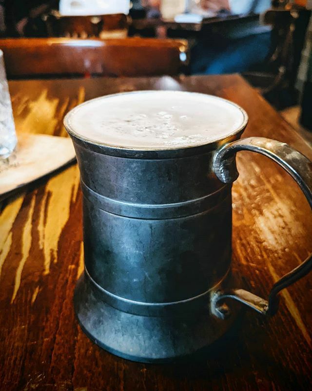 hendyo's tweet image. Monday vibes. This summer lager from @sydneybrewery was excellent. Couldn't settle for one so we grabbed a couple of these with @djjcdotcom before @thewildrover_ #thewhiskeycoop #blindwhiskytasting 🍻🥃 ift.tt/2DYsRzh