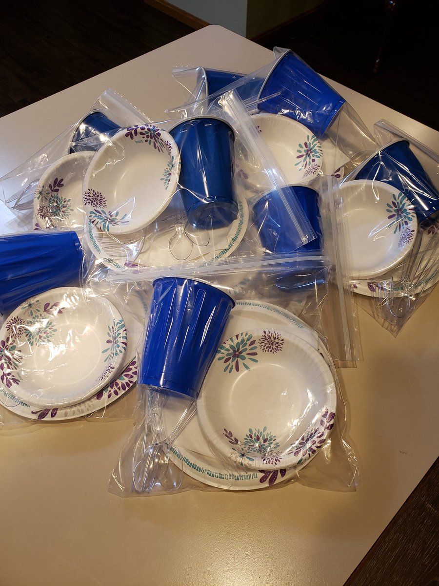 jfrankl1's tweet photo. Have you got your functional skills on? Come practice video modeling with us at the Diverse Learner Leader and Transition Network Wednesday 🍽. #bringyourdevice @Region7SST @OCALILTC @OhioOOD @EmploymentFirst @DODDohio @OhioMeansJobs #CareerAdvising https://t.co/vi5hjrp2WM