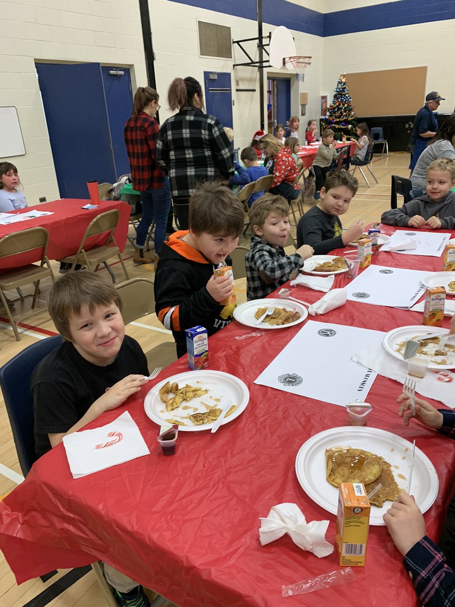 room3adventures's tweet photo. Pictures from the amazing pancake breakfast with Santa at WBS! So delicious! Thank you to all the volunteers who made it happen! @WpgBeachSchool https://t.co/knztegu2eh