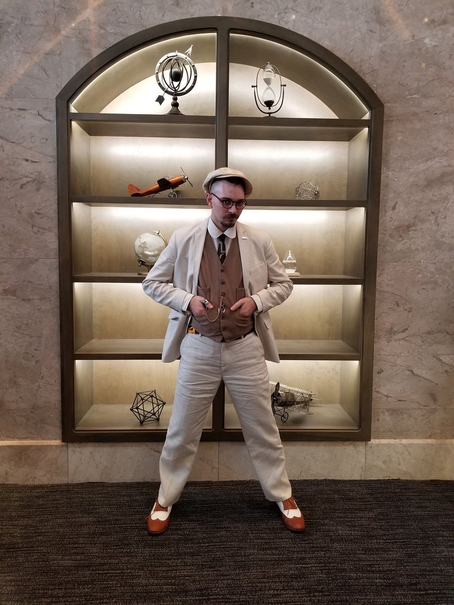 MadameAskew's tweet photo. A decidedly dapper dandy indeed and one of my favourite humans to boot
#dandydecember #dandy #cluedo
#vintagefashionnotvintagevalues https://t.co/JDjrfjAPJR