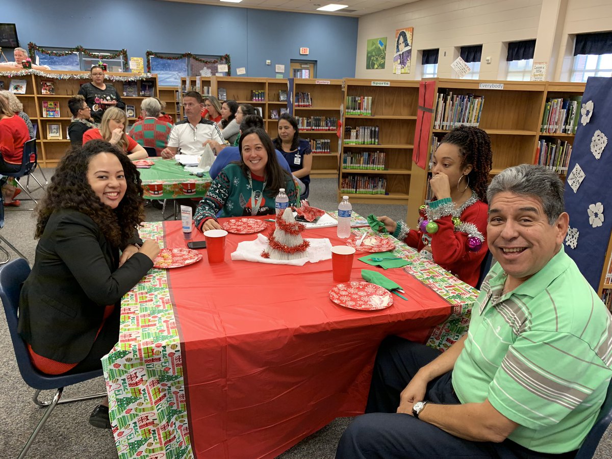 JamieLTenorio's tweet photo. Faculty holiday party today at HGMS!!  Great to spend time with my awesome colleagues!  @NISDGARCIA https://t.co/97rIJXVixU